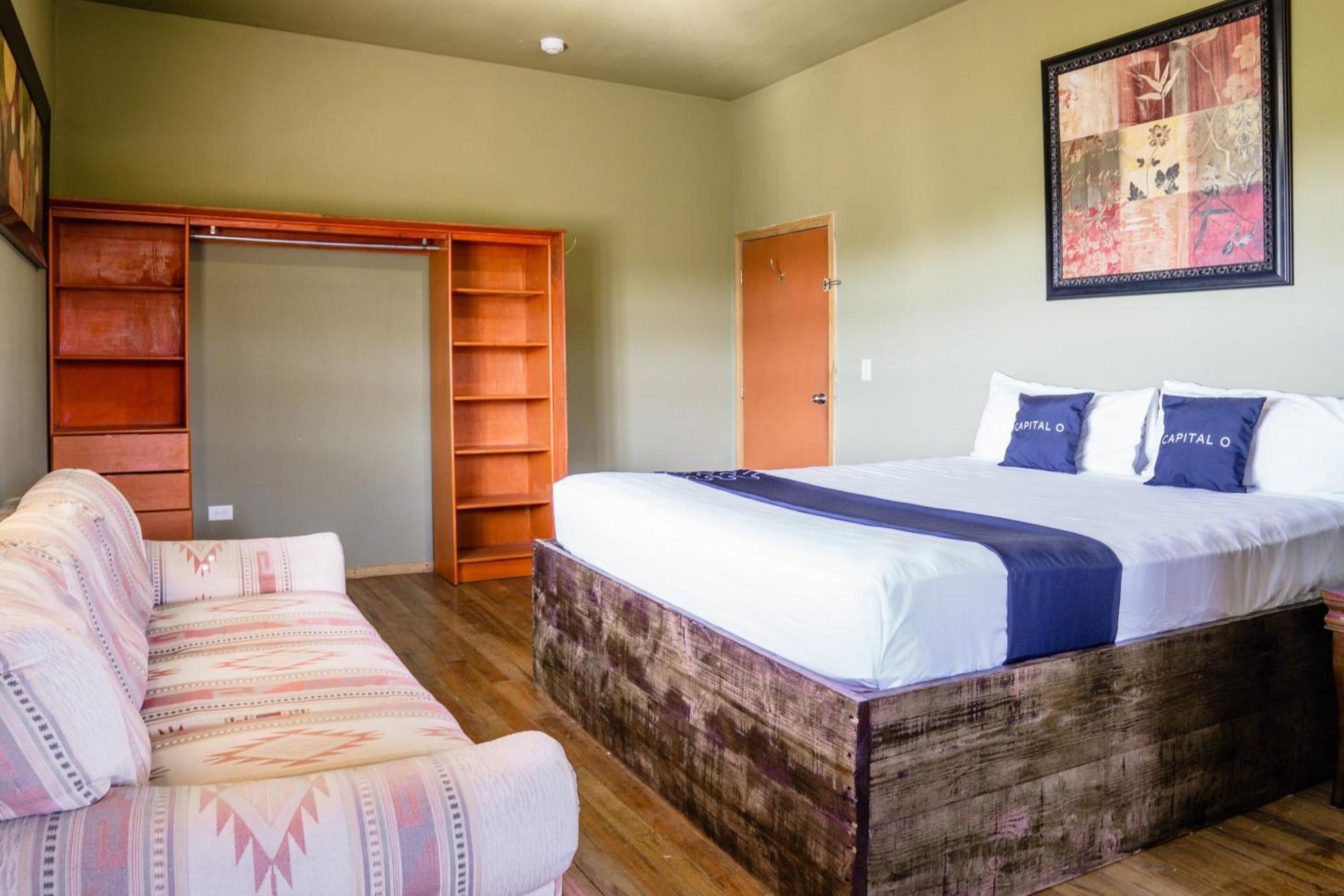 Capital O Hotel Villa Azura Tecate Zewnętrze zdjęcie